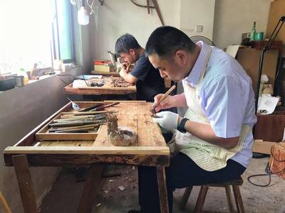 匠心筑夢，示范引領——萬少君工藝美術品設計工作室工匠示范基地與收藏品鑒定評估服務